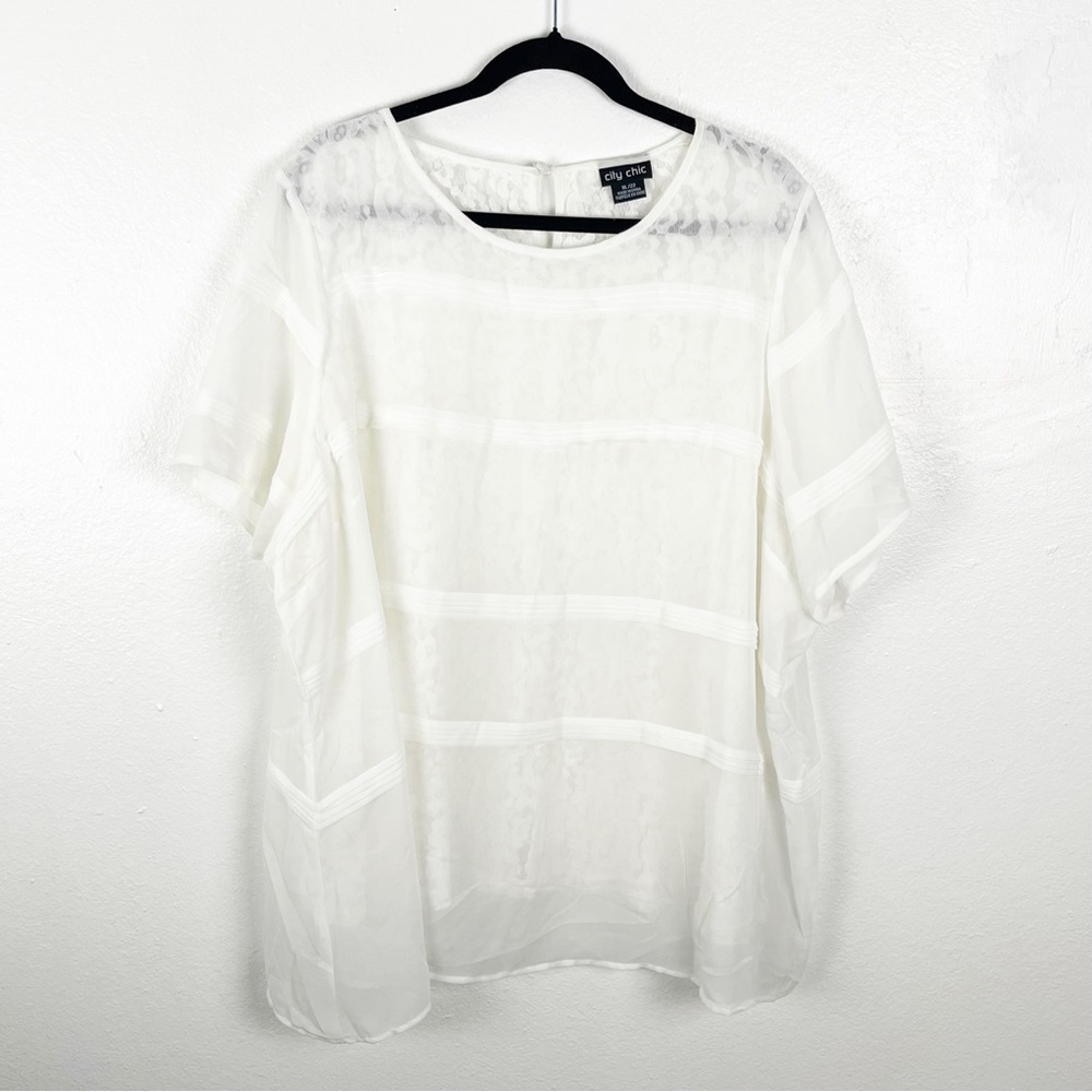 CITY CHIC White Lace Lined Short Sleeves Blouse Size 22 Boho Casual Neutral